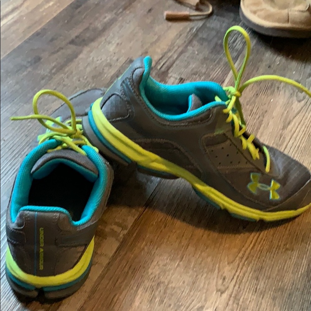 Under Armour shoes size 5Y